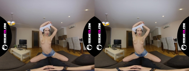 2020-01-02-natasha-shows-her-big-pussy-in-professional-lapdance-vr180
