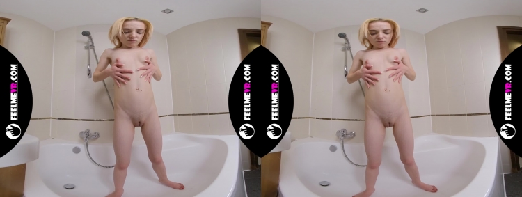 2020-04-09-thumbelina-masturbates-in-shower-fly-on-the-wall-vr180