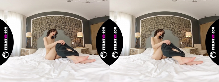 2020-10-07-xenia-superskinny-masturbates-only-with-fingers-180vr3d